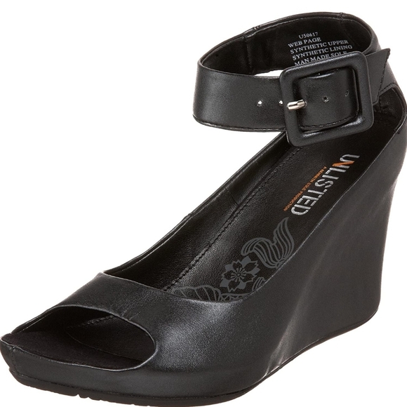 ISO Kenneth Cole Unlisted Women's Web Page Wedge Sandal - Picture 1 of 2